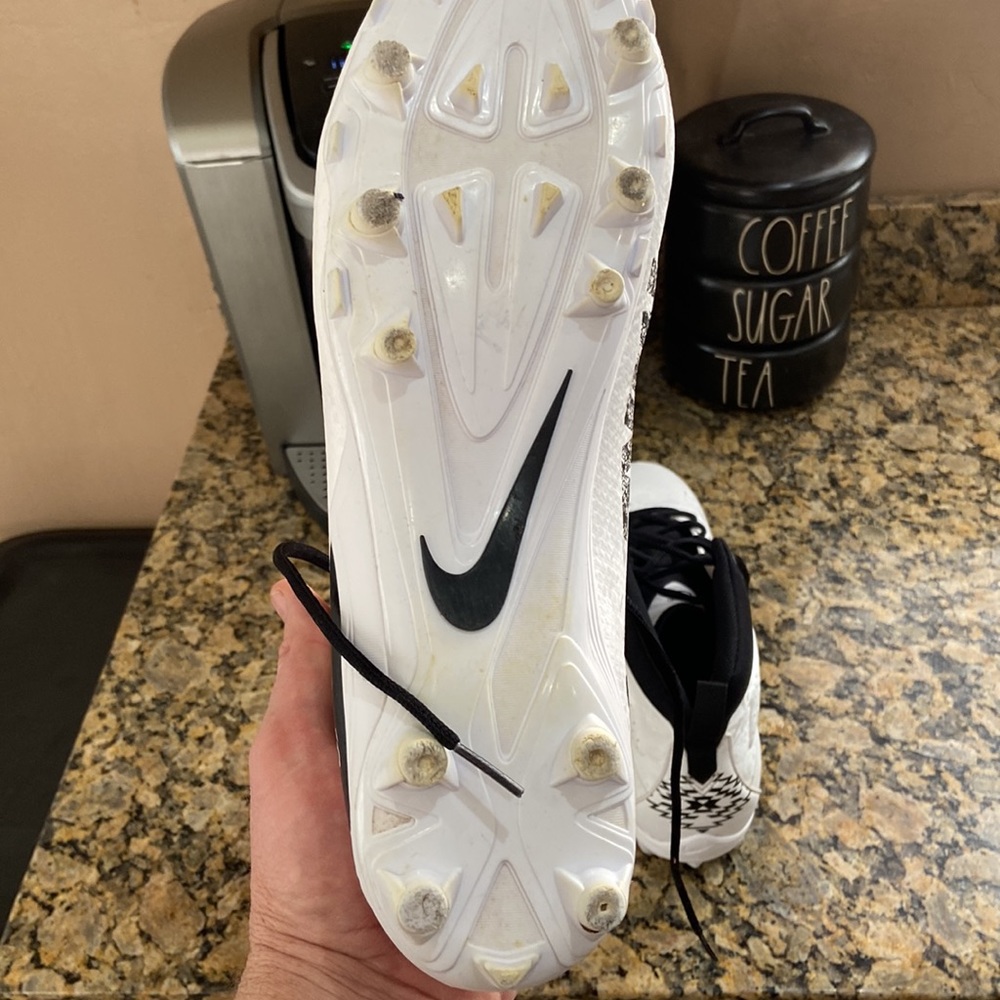 Football cleats - Picture 5 of 5